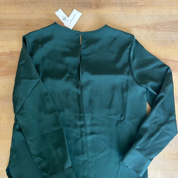 NWT Banana Republic Keyhole Double-pocket Blouse - Medium - Hunter Green - Picture 2 of 6